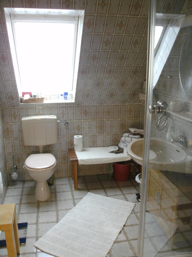 Appartamento Haus Mit Lilie Und Rose Westerdeichstrich Esterno foto